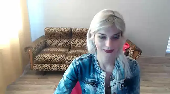 Snapshot of SexyBeatriice chatting on 24, 2, 2025 SexyBeatriice online show from 24, 2, 2025