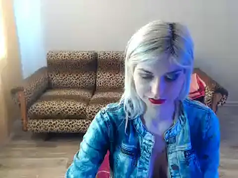 Snapshot of SexyBeatriice chatting on 1, 3, 2025 SexyBeatriice online show from 1, 3, 2025