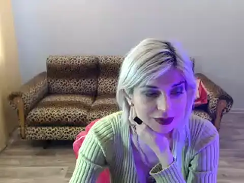 Snapshot of SexyBeatriice chatting on 16, 3, 2025 SexyBeatriice online show from 16, 3, 2025