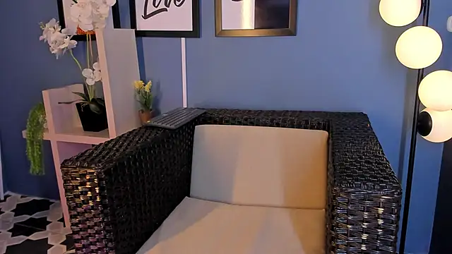 AliDiaz  online show from 21, 2, 2025