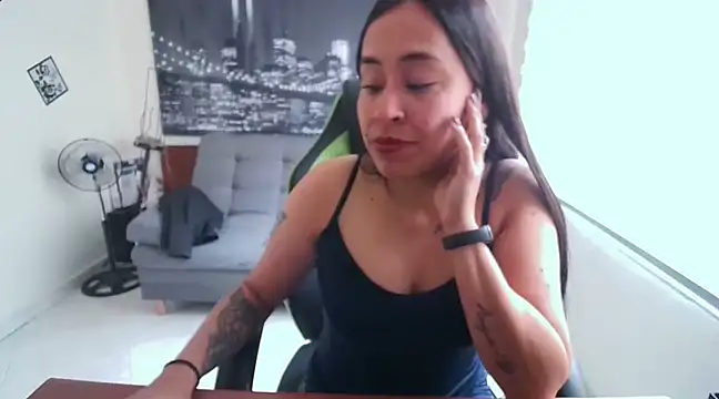 kamila lovee online show from 12, 2, 2025