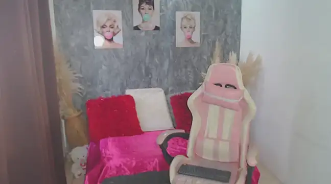Snapshot of dulcetaylorss chatting on 6, 3, 2025 dulcetaylorss online show from 6, 3, 2025