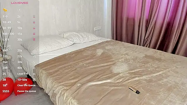 Nikki Kai online show from 20, 2, 2025