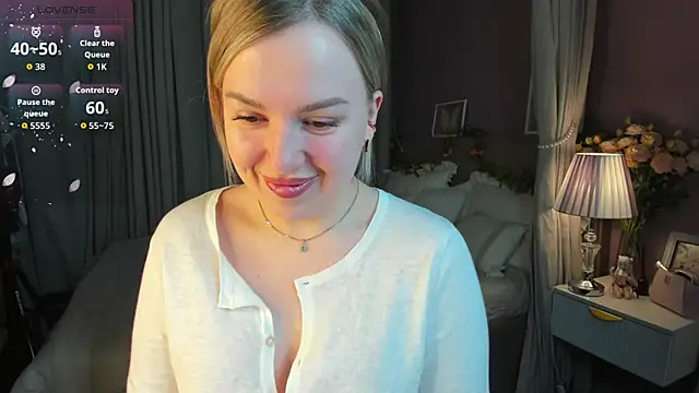 Nikki Kai online show from 17, 11, 2025