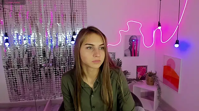 CharmBianca online show from 30, 1, 2025