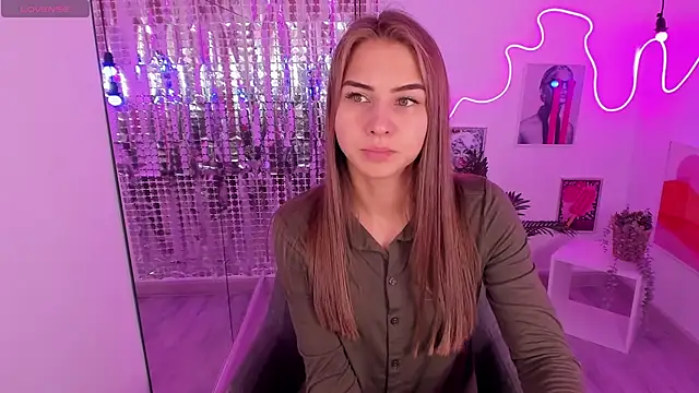 CharmBianca online show from 12, 2, 2025