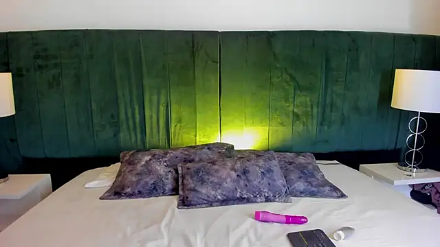 ValeriaVixen online show from 5, 2, 2025