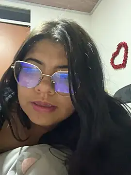 Snapshot of viccky_vick chatting on 22, 2, 2025 viccky vick online show from 22, 2, 2025
