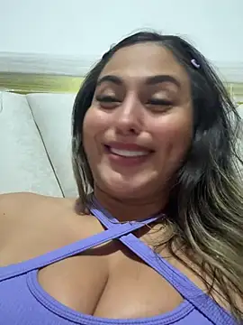 Snapshot of dulcehot_1502 chatting on 10, 2, 2025 dulcehot 1502 online show from 10, 2, 2025