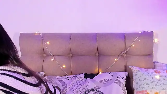 Miss veronicaa2 online show from 5, 2, 2025