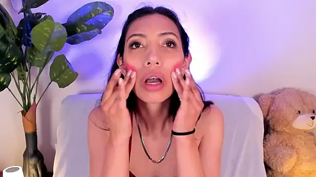 Snapshot of Miss_veronicaa2 chatting on 22, 4, 2026 Miss veronicaa2 online show from 22, 4, 2026