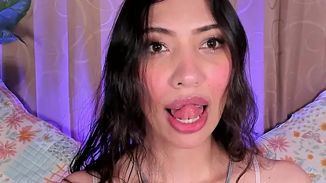 Snapshot of Miss_veronicaa2 chatting on 28, 5, 2026 Miss veronicaa2 online show from 28, 5, 2026