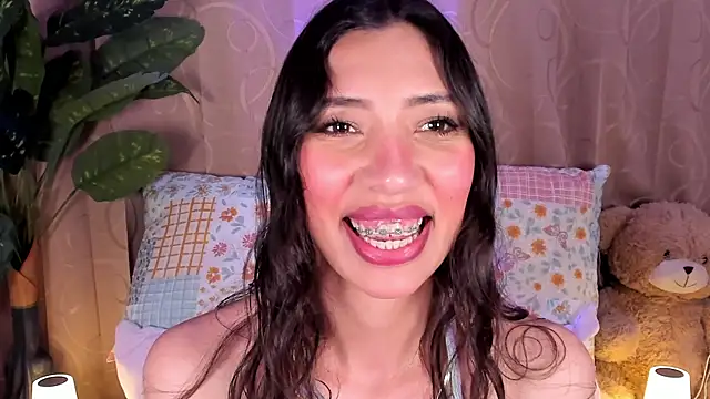 Miss veronicaa2 online show from 22, 7, 2026