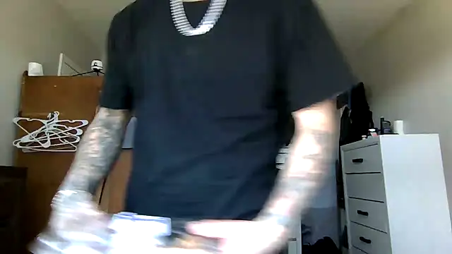 cruz815 online show from 12, 4, 2026