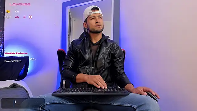 Snapshot of Max_Conor1 chatting on 17, 2, 2025 Max Conor1 online show from 17, 2, 2025