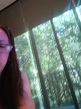 Snapshot of MirandaLatinaLovely chatting on 19, 6, 2026 MirandaLatinaLovely online show from 19, 6, 2026