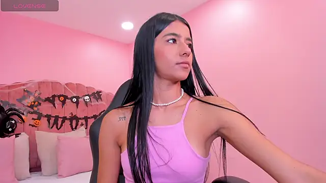 Snapshot of eva_roseee chatting on 21, 10, 2025 eva roseee online show from 21, 10, 2025