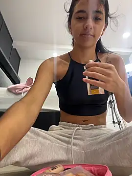 Snapshot of eva_roseee chatting on 16, 4, 2026 eva roseee online show from 16, 4, 2026