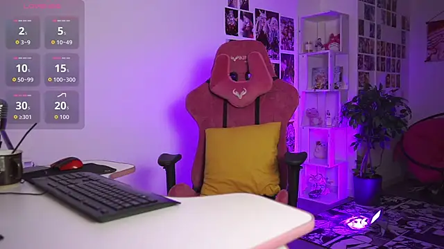 MilaStoyne online show from 12, 9, 2025