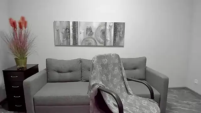 Mira Whites online show from 21, 2, 2025