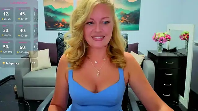 Snapshot of Mira_Whites chatting on 22, 6, 2026 Mira Whites online show from 22, 6, 2026