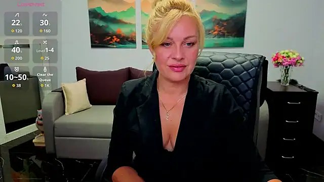 Snapshot of Mira_Whites chatting on 3, 7, 2026 Mira Whites online show from 3, 7, 2026