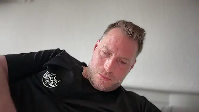 Christian87xxx online show from 18, 4, 2026