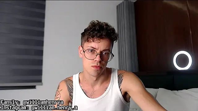 Snapshot of William_Henry_ chatting on 29, 1, 2025 William Henry online show from 29, 1, 2025