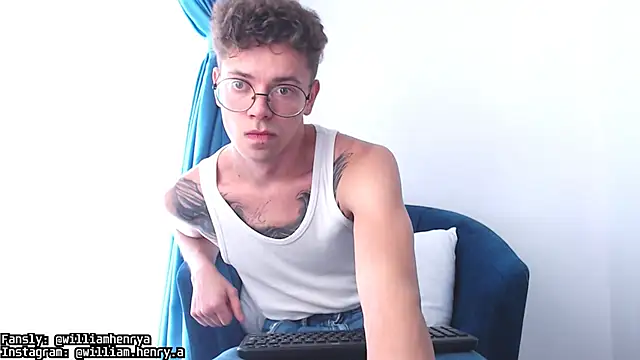 Snapshot of William_Henry_ chatting on 7, 2, 2025 William Henry online show from 7, 2, 2025