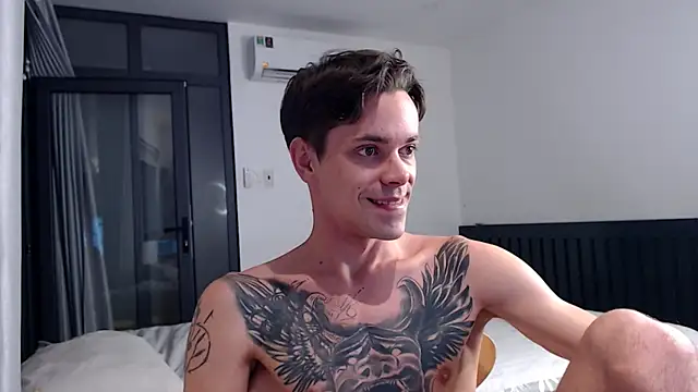 Snapshot of William_Henry_ chatting on 16, 10, 2025 William Henry online show from 16, 10, 2025