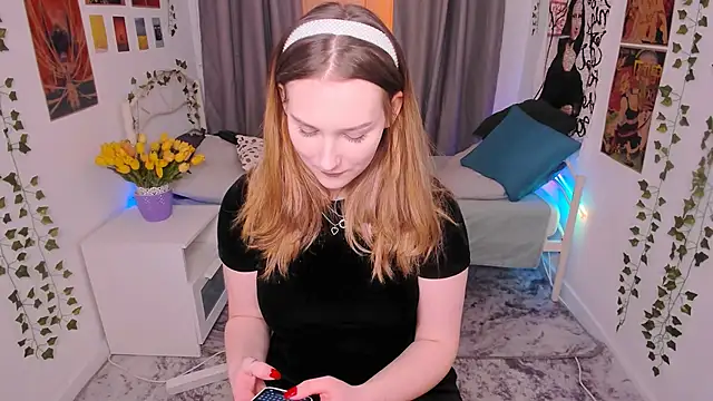 Snapshot of MaryWaddell chatting on 16, 3, 2025 MaryWaddell online show from 16, 3, 2025