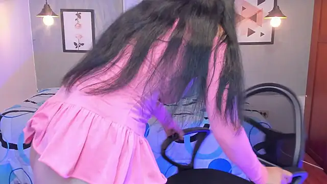 Snapshot of Nohemi_louse chatting on 20, 3, 2025 Nohemi louse online show from 20, 3, 2025