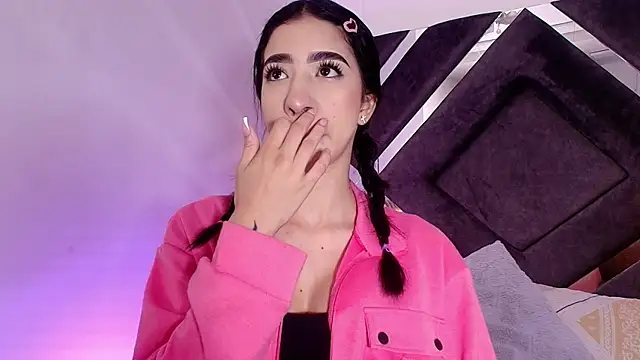 sara lopee1 online show from 30, 10, 2025