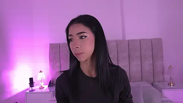 sara lopee1 online show from 21, 11, 2025