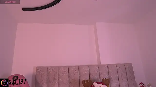 sara lopee1 online show from 15, 12, 2025