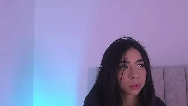 sara lopee1 online show from 7, 1, 2026