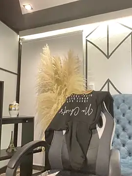 Snapshot of allicemackenzie chatting on 10, 2, 2026 allicemackenzie online show from 10, 2, 2026