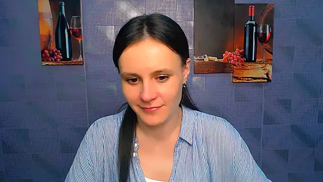 Snapshot of ValeriaHeart_ chatting on 7, 3, 2025 ValeriaHeart online show from 7, 3, 2025