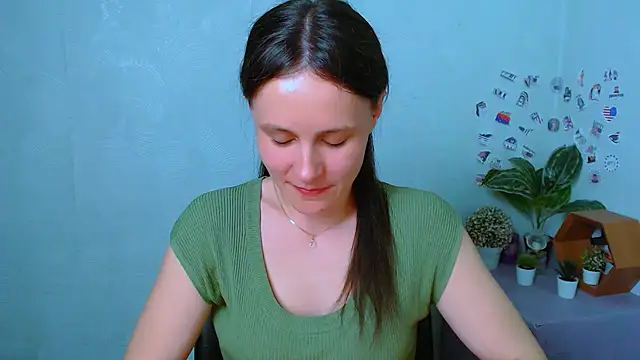 ValeriaHeart  online show from 25, 3, 2026