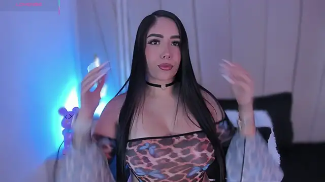 Nikki vega online show from 6, 2, 2025