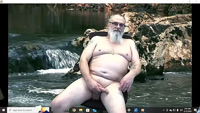 Snapshot of BigManCandy chatting on 12, 2, 2025 BigManCandy online show from 12, 2, 2025