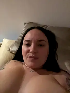 Snapshot of Orgasmille chatting on 17, 12, 2025 Orgasmille online show from 17, 12, 2025