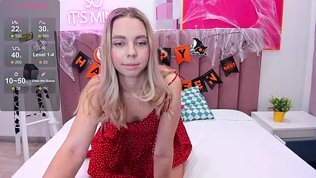 Snapshot of TessaAdorable chatting on 2, 11, 2025 TessaAdorable online show from 2, 11, 2025