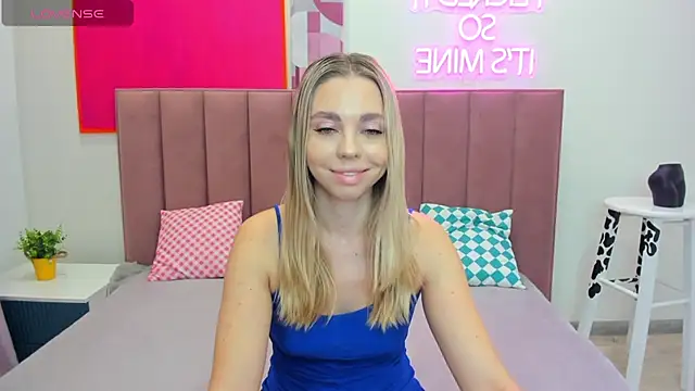 Snapshot of TessaAdorable chatting on 9, 11, 2025 TessaAdorable online show from 9, 11, 2025