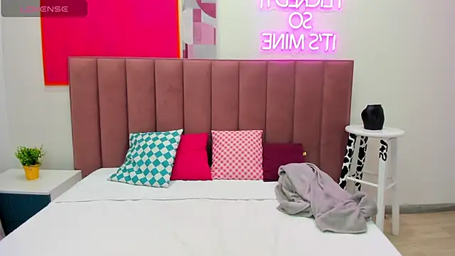 Snapshot of TessaAdorable chatting on 16, 11, 2025 TessaAdorable online show from 16, 11, 2025