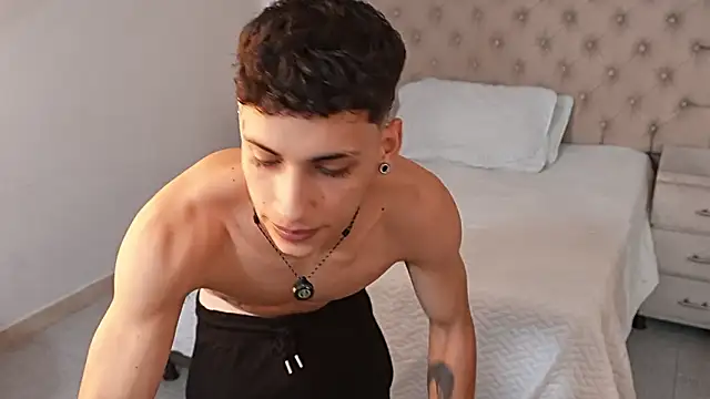 Snapshot of JhoanLeandro chatting on 18, 2, 2026 JhoanLeandro online show from 18, 2, 2026