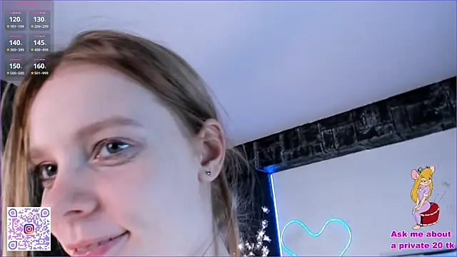 Snapshot of kitness_sky chatting on 8, 3, 2025 kitness sky online show from 8, 3, 2025