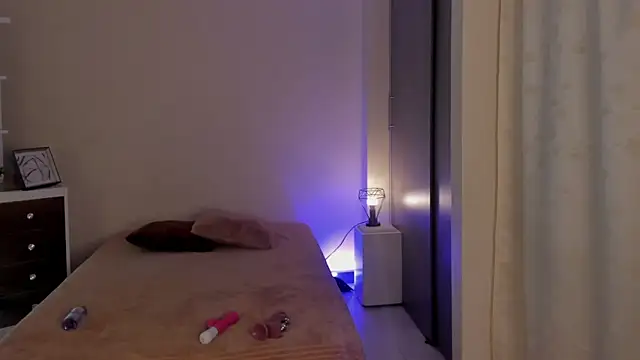 leahaltomm online show from 15, 3, 2025