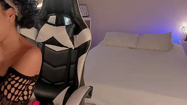 leahaltomm online show from 22, 3, 2025