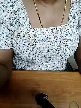 Snapshot of Tamil_Radha chatting on 22, 10, 2025 Tamil Radha online show from 22, 10, 2025